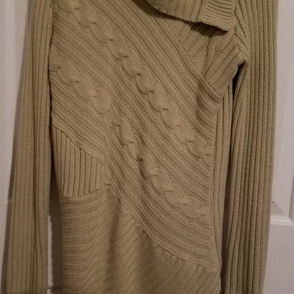Asymmetrical comfortable  Sweater.
